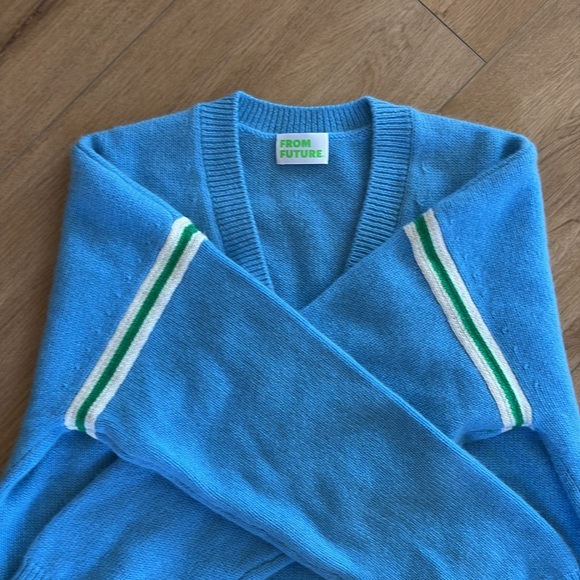 From Future Responsible Cashmere Varsity V-Neck Sweater, NWOT - Size M - Picture 2 of 10